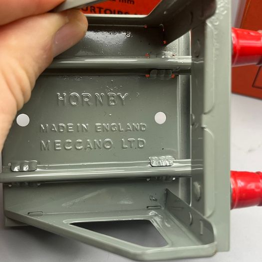 HORNBY O Gauge Spring Buffer Stop x 2 42300 - Boxed