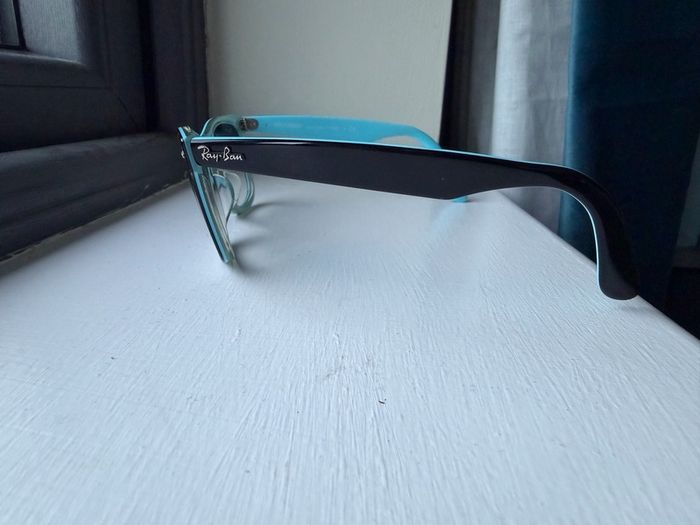 RayBan Wayfarer - Immaculate Condition - WIDE-FIT