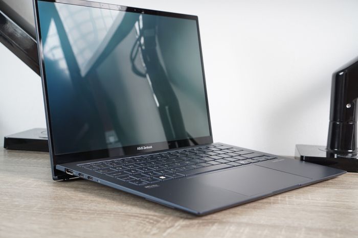 Asus Zenbook S13 3K OLED | Ultra 7 155U | 16GB | 1tb