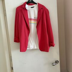 Blazer & T-Shirt