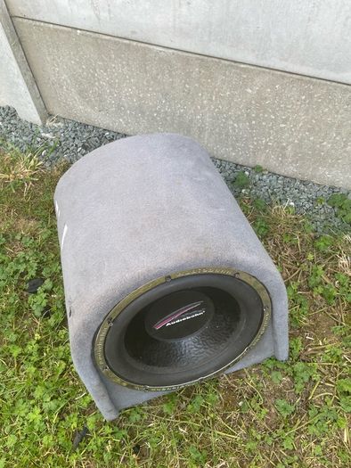 sub-woofer speaker