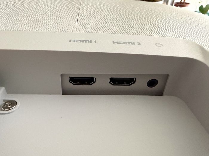 24" monitor Dell S2421HN