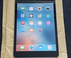Apple iPad Mini 1st Gen 16GB Space Grey