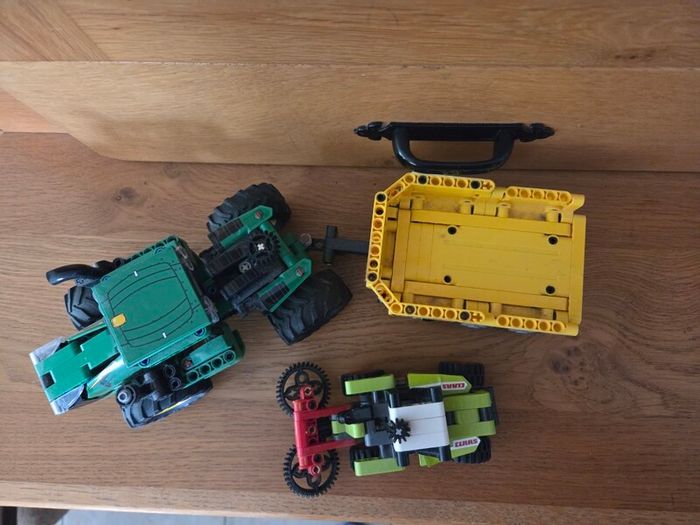 Lego farm machinery
