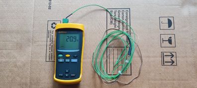 Fluke 51 II Thermometer