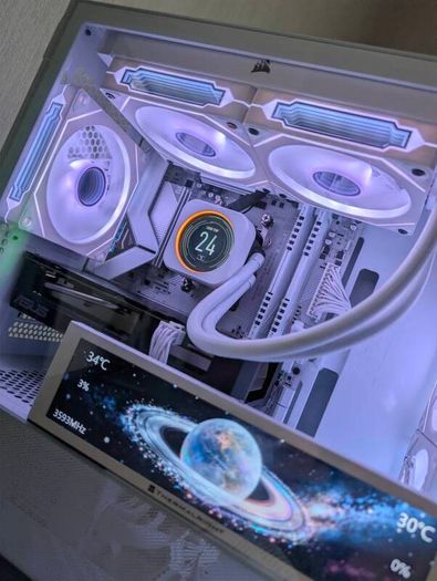 High Quality Gaming PC | AM5 | DDR5 32GB | Corsair AIO LCD | TR 9" Custom Display | NZXT | Asus RTX