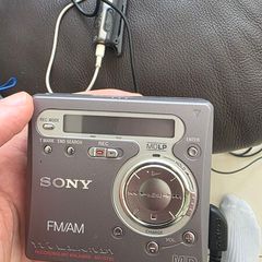 Sony MZ-G750 Recording MD Walkman - Tested and Working w/ Radio Remote & 4 Discs