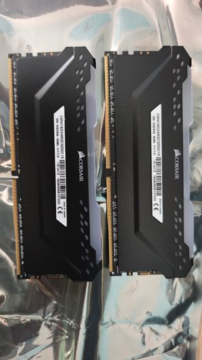 16GB DDR4 Corsair Vengeance Pro RGB