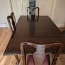 Expandable mahogany dining room table + 3 chairs Image 2