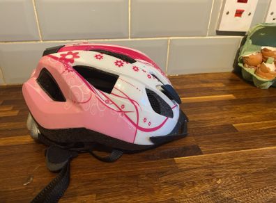 1 x bike helmet + 1 x skate helmet