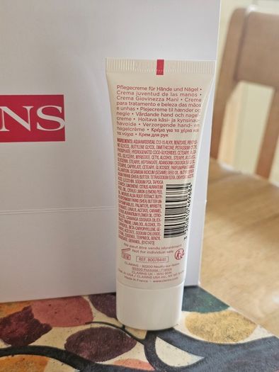 Clarins Hand & Nail Treatment Cream 50mls / NEW\