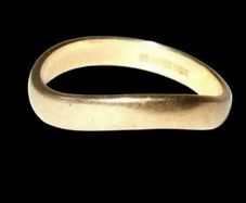 Vintage Hallmarked 9ct Gold 'Wave' Ring