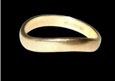 Vintage Hallmarked 9ct Gold 'Wave' Ring