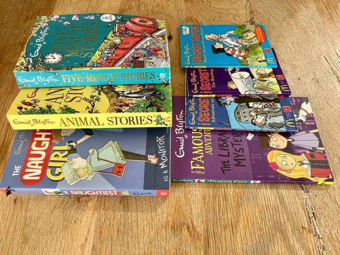 Enid Blyton Books x7 - Famous Five, Secret Seven, Naughtiest Girl & Stories (Ages 6-10)