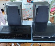 Vintage Vinyl Stereo System