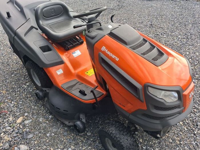 Husqvarna tc142 ride on mowerjust serviced in imaculate condition