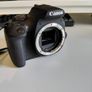 Canon 2000D with 18-55mm lens and bag Image 5