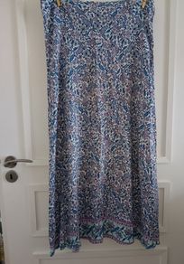 Stella Morgan long skirt in excellent condition with no issues see last two photos for exact measurements FREE STANDARD POSTAGE INCLUDED