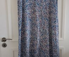 Stella Morgan long skirt in excellent condition with no issues see last two photos for exact measurements FREE STANDARD POSTAGE INCLUDED