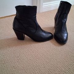 Reduced - Black leather Office ankle boots