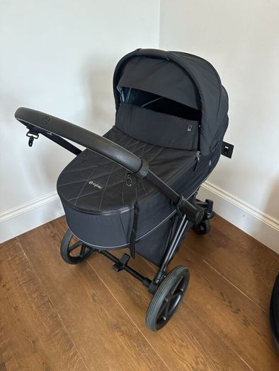 Cybex Priam Complete System  2no ISOFIX bases