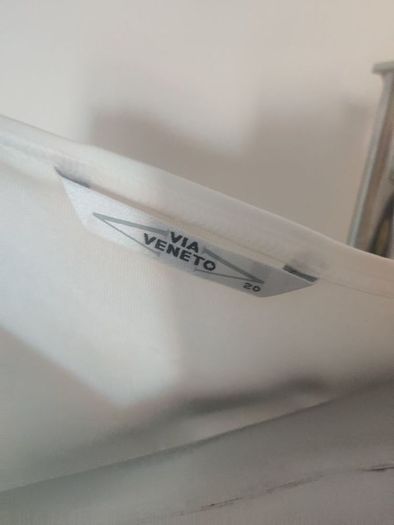 Via Veneto cream detailed top size UK18/20 EU46/48 Postage included