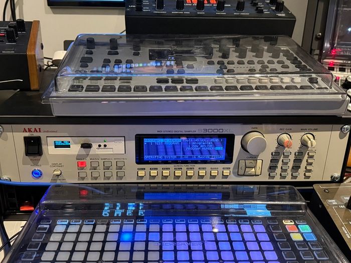 Akai s3000XL with Gotek & ZuluSCSI