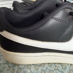 mens nike runners.