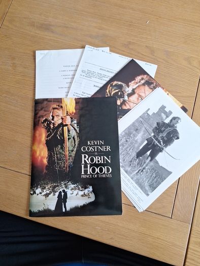 Robin Hood Prince Of Thieves movie press kit