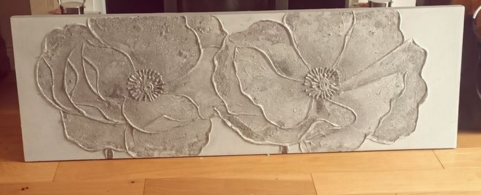 Floral wall panel