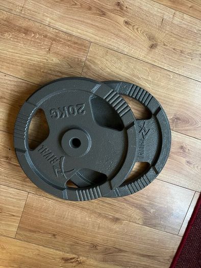 Weight bench incl 20kg weights and Olympic bar