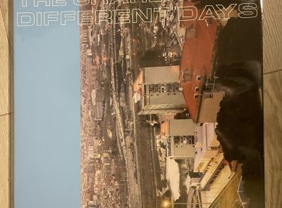 the charlatans - different days