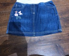girls skirt