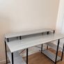 Desk in mint condition, sturdy and well designed Image 3