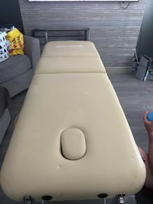 Eyelash/massage bed