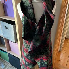 Stella wool blend sleeveless wrap/ gilet UK12