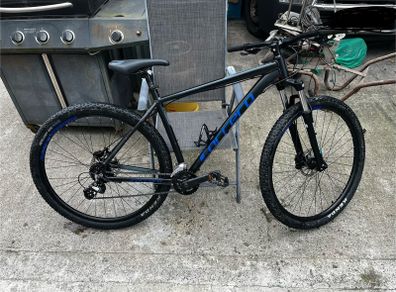 mens carrera bike