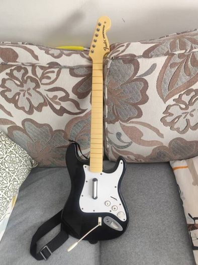 Guitar heroes and Rock band guitares