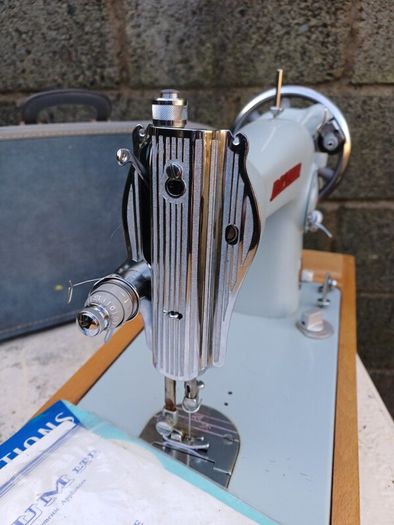 1960s Novum Manual Sewing Machine