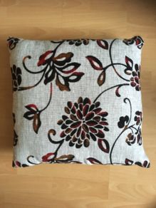 Beautiful Cushion Cover with Cushion