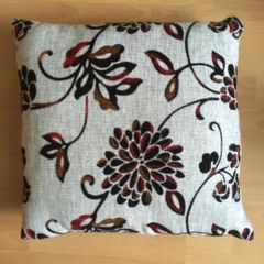 Beautiful Cushion Cover with Cushion