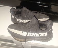 Yeezey oreos size 5