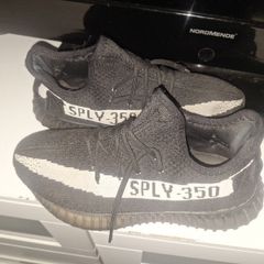 Yeezey oreos size 5