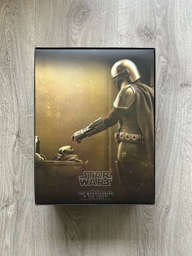 HOT TOYS TMS015: The Mandalorian & Child (Deluxe Version) - Star Wars