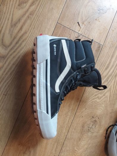 vans