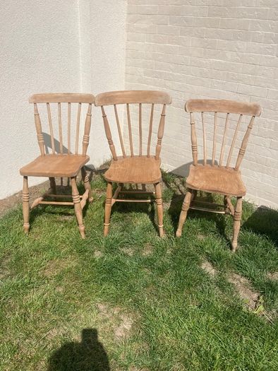 Kitchen Chairs x 3 - Antique - Windsor
