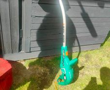 black&decker strimmer