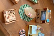 Sylvanian Families Comfy Living Room + Kitchen Island Set