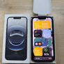apple iPhone 16e Image 4