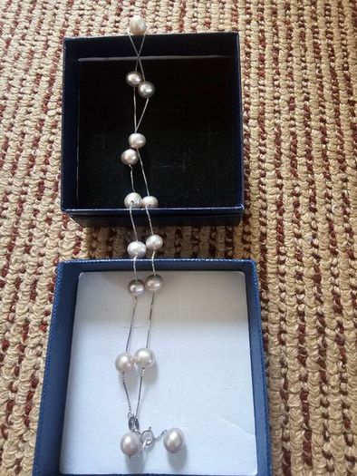 Brand New Beautiful Freshwater Pearl Necklace